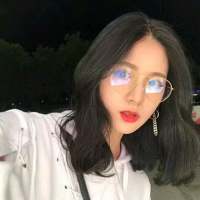 “有一天我发了疯样的在找方向却总是南北难... 曾以为，我们的感情完