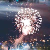 巷子里闲言碎语，谁的