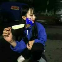 繁华四月芳草尽 世间再无张国荣. 我把你塞进心酸里 把
