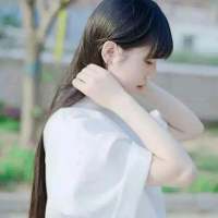 信筱 沉凝双眸，看淡，却终
