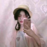 把你变成草莓软糖 一大口吃掉 就算心痛也无法挽留，