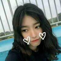 黛色浅浅映桃花，片片