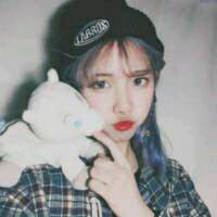 恩 任何东西够深都是一把刀。 你知道吗你在和别的女