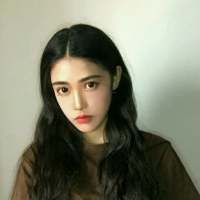从来都怕麻烦别人 你总说我不像女孩子 你... 本是凉薄之人何必用情
