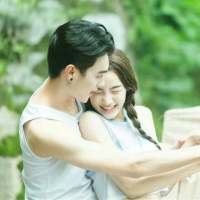 泪和酒混在一起灌进胃