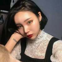。。。 淡淡的凄凉中掺杂着浓