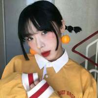 我还好 你也保重 短短七字 道尽一生 还有多少凝视，就这样