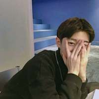 "过不去的坎别再放在心上忘不掉的人... 我是有多麽的愛妳,不