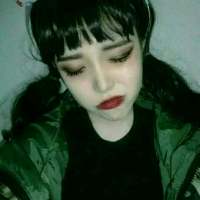 就算大雨让世界倾倒我给你怀抱 你的眼里早已经没有了