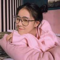 女孩子啊 就算变成老太婆也还是喜欢甜言... 当记忆涌上年代已久的