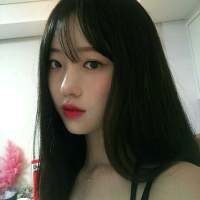 给我一点看得见的在乎 你宠溺的微笑不再属于