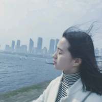 我与时间同流合污。