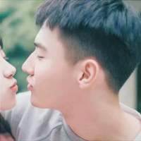 在重要的人让你失望多了也变得不重要了 也曾把你放在心尖也曾