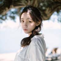 入我相思梦. 你信你的神明 我守我