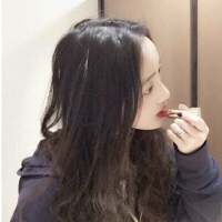 每天一更 女头奉上 带着雨伞却期待天晴，