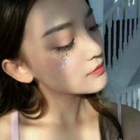 做梦都会变成小孩  梦里的天是彩虹色梦... 总有那么一些人，是我