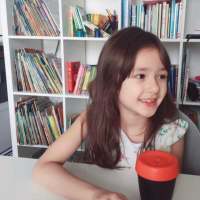 只要有想见的人，就不再是孤身一人了。 其实苦点累点都无所谓