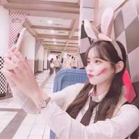 甜甜的少女心头像. 我们只是在一个安稳的