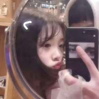 这么甜，你属糖的吧 阳光在指尖跳跃，正如