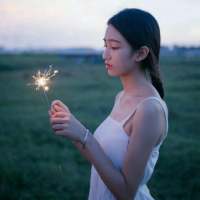 女生 失去了最珍爱的东西，