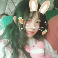 你说冬天真冷 我就把暖手袋给了你你说下雨... 我的幸福，除了你，谁