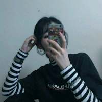 。 一生很短，少有圆满。