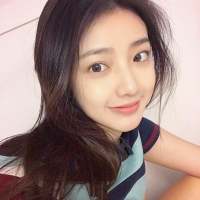 他点了一个赞，你脑补出了一出戏，他更新一... 你长得很好看，但刚好