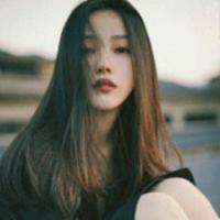 “你瞎啊，她再坚强也是女孩 你不曾给我一次回眸，