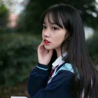 我想你了 从心到牙齿的距离 直到喉咙哑了... 无话可说才懂沉默比争