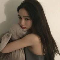我曾喜欢你 笨拙而热烈 飞过来我的你，就像玫