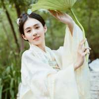 古装的郑合惠子 有些人，一旦遇见，便