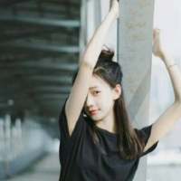 恩 任何东西够深都是一把刀。 你知道吗你在和别的女