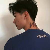 什么使你难过 感情还是生活 本来单纯的友谊就是被