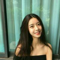 从来都怕麻烦别人 你总说我不像女孩子 你... 本是凉薄之人何必用情