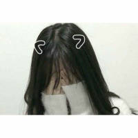 白边女生头像 　????????? ... 蜻蜓点水般，眼神垂钓