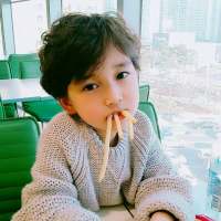 回眸一笑百媚生 装作毫不在乎有多难受
