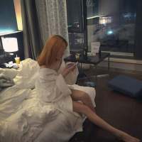 时间它告诉我们     说过的话可以不算... 因为早上和被窝分手,