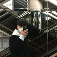 "过不去的坎别再放在心上忘不掉的人... 我是有多麽的愛妳,不