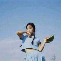 女头 There are