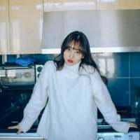一个人值不值得你穷极一生去喜欢不是看他... 从来不奢求会有人真心