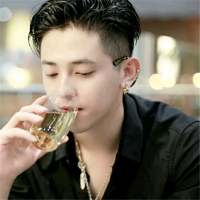 剩单节happy. 饮过多少酒 呛出多少