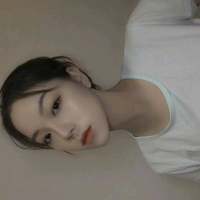 与君初相识犹如故人归 挤满孤独和心酸藉藉无