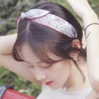 山水有清音 一身皆是月 一朝春尽红颜老，花落