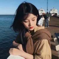 除了相爱爱与被爱都是伤害 笑一笑，继续抱着你。