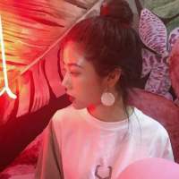 “得到不想要 想要得不到” 同龄的女生总比男生成