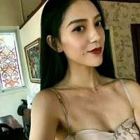 我知道我现在还不够强大 但我有了我想守护...