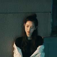 我们有笑容     我们曾心动    ... 很久之后我才明白，不
