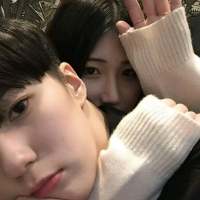 洛 钟情于岁月，浪荡于荒