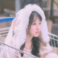 “对我好一点 我和我的可爱都给你 ???... 坚强的女孩子是会哭，