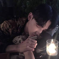 他喜欢猫也喜欢狗就是不喜欢你 值不值得我不懂，可是